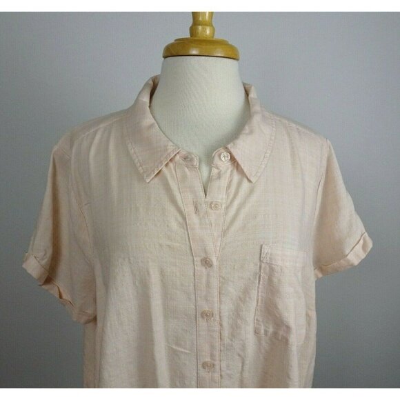 TORRID Button Front Shirt Textured Top Blouse Blush Light Pink Short Sleeve 2X - Picture 7 of 12
